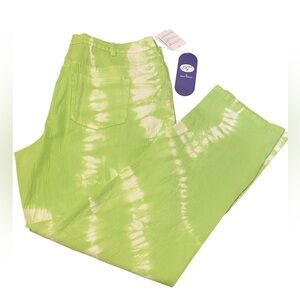 Diane Gilman Lime Tie-Dye Jeans
New
Size 18W